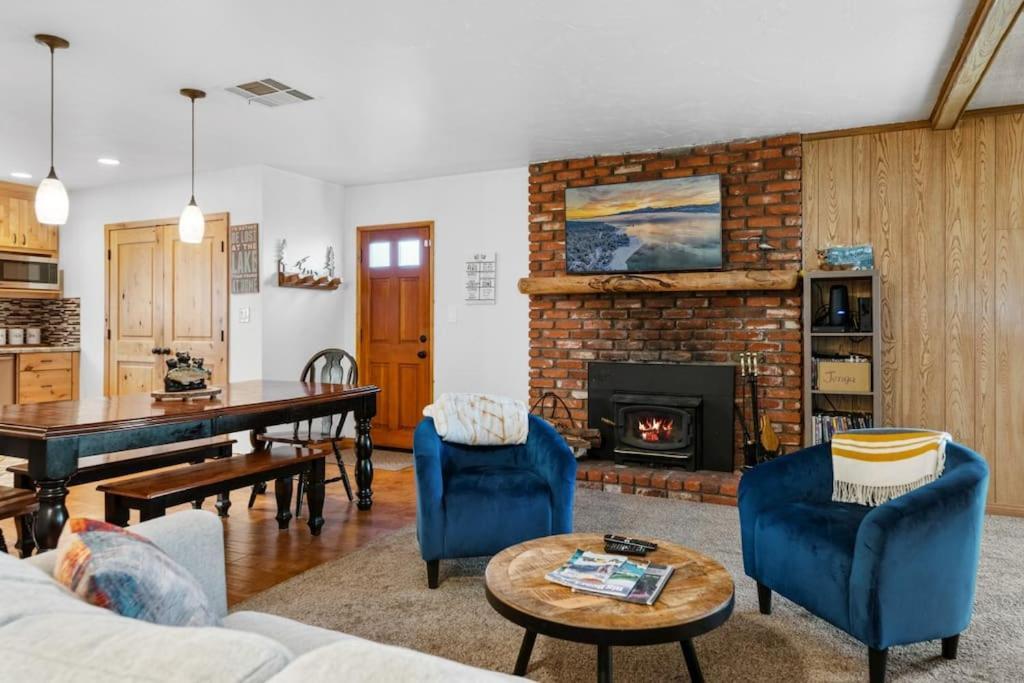 Villa Grove By Rather Be Properties Big Bear Lake Exterior photo